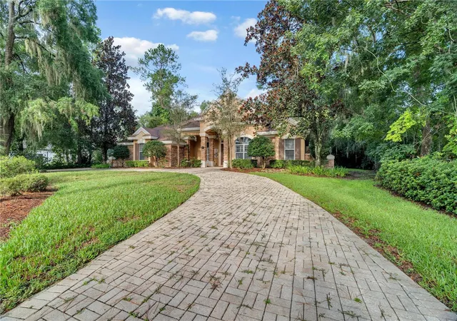 Photo 3 of Single family home for sale at 5038 Se 6th Avenue, Ocala, FL 34480 | MLS# OM730337 | Listing updated on 2026-08-17