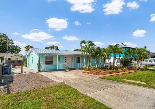 3rd image of 415 49Th St W, Palmetto, FL 34221 | MLS# A4702891