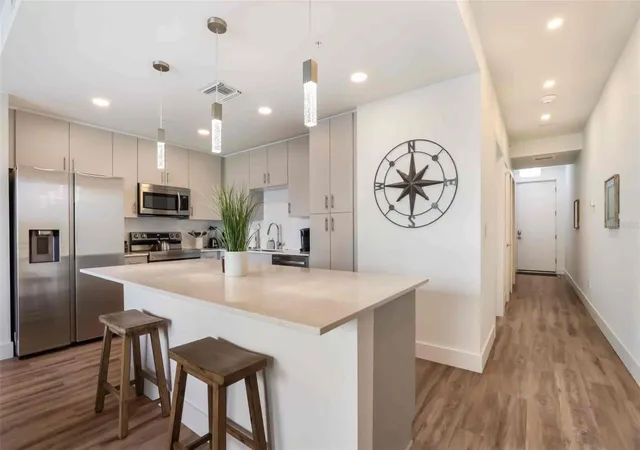 4th image of 1703 N Tamiami Trl #210, Sarasota, FL 34234 | MLS# A4702895