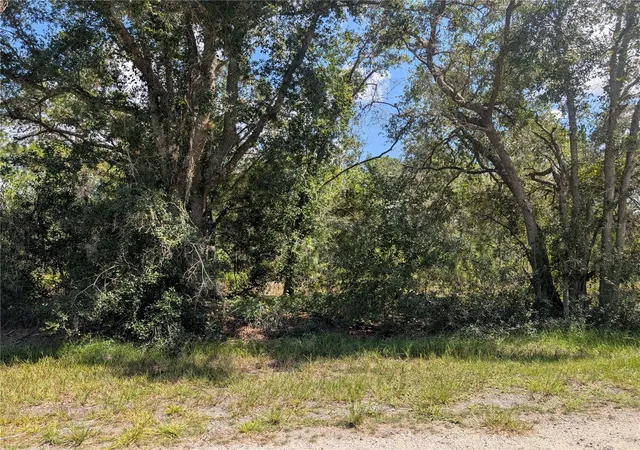 2nd image of 824 Gardenia Dr, Indian Lake Estates, FL 33855 | MLS# P4939590