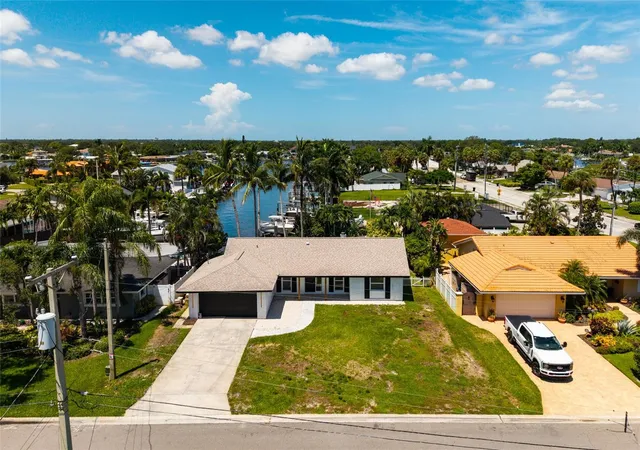 Photo 4 of Single family home for sale at 3960 13th Way NE, Saint Petersburg, FL 33703 | MLS# TB8538560 | Listing updated on 2026-09-02