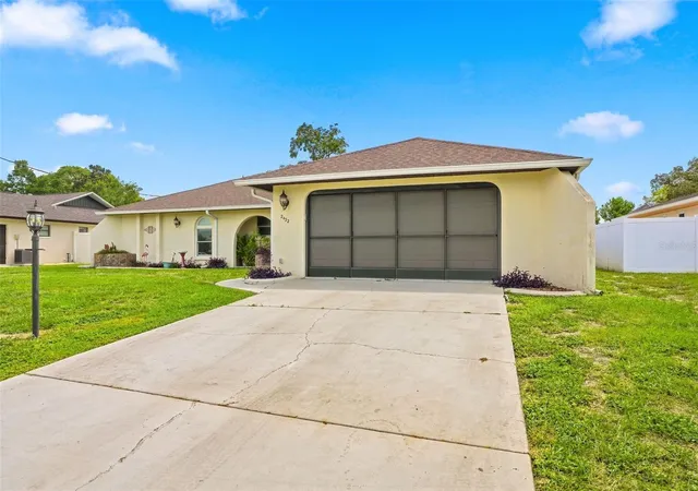 4th image of 2432 Lake Forest Ave, Spring Hill, FL 34609 | MLS# TB8538568