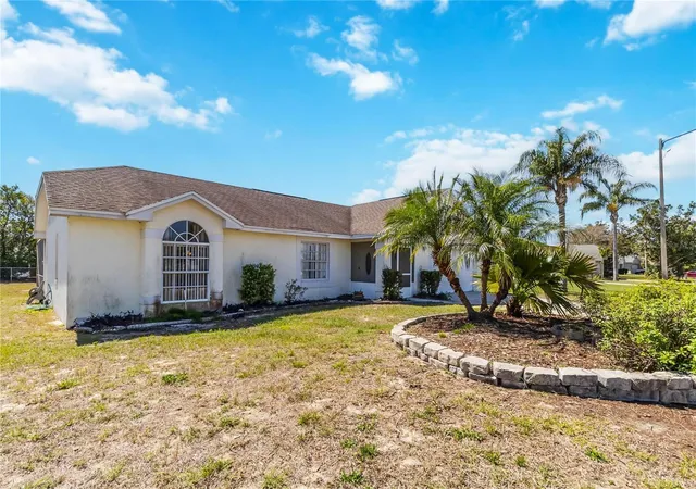 3rd image of 959 Loma Bonita Dr, Davenport, FL 33837 | MLS# S5155578
