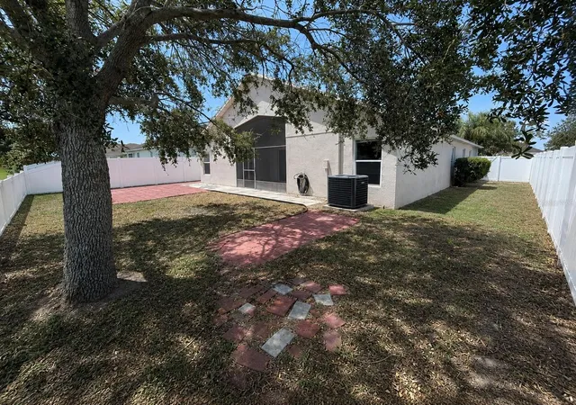 11th image of 2242 Colville Chase Dr, Ruskin, FL 33570 | MLS# O6433327