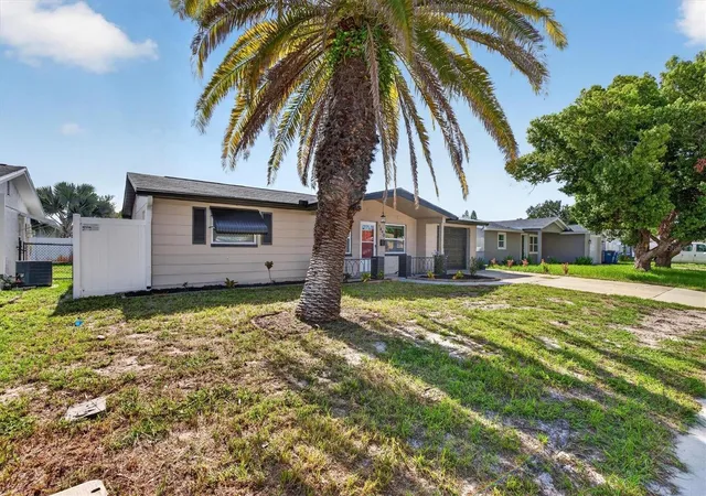 3rd image of 1440 Normandy Blvd, Holiday, FL 34691 | MLS# TB8538590