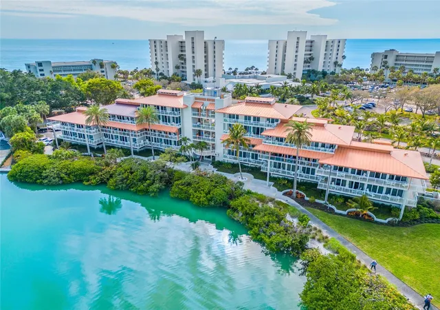 3rd image of 225 Sands Pt Rd, Longboat Key, FL 34228