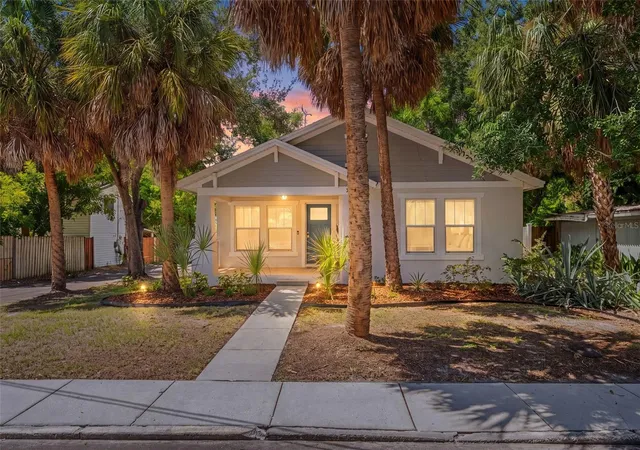 2nd image of 325 Wisconsin Ct S, Saint Petersburg, FL 33705 | MLS# TB8538630