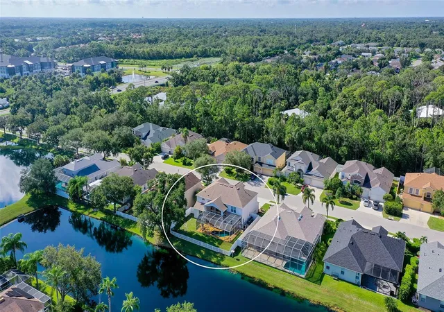 3rd image of 4410 67Th Avenue Cir E, Sarasota, FL 34243 | MLS# A4702922