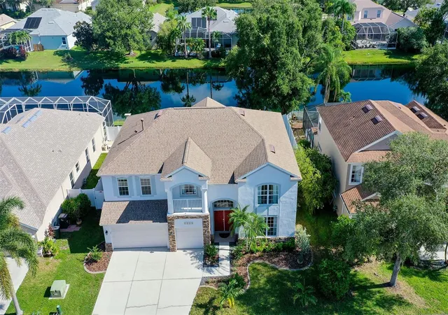 4th image of 4410 67Th Avenue Cir E, Sarasota, FL 34243 | MLS# A4702922