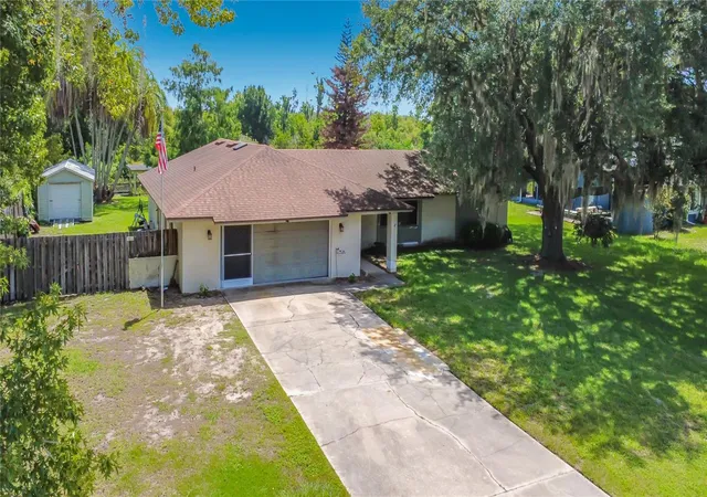 Photo 3 of Single family home for sale at 28800 Tammi Dr, Tavares, FL 32778 | MLS# R4911815 | Listing updated on 2026-09-28
