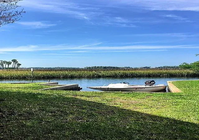 3rd image of 5243 Tropical Pt, Weeki Wachee, FL 34607 | MLS# W7888572