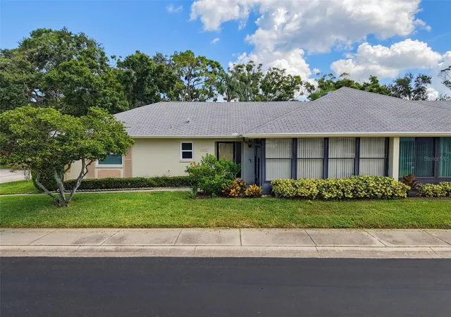 2nd image of 1372 Carlisle Ct, Dunedin, FL 34698 | MLS# TB8538645