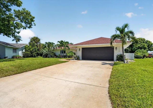 3rd image of 7204 13Th Ave W, Bradenton, FL 34209 | MLS# A4702928