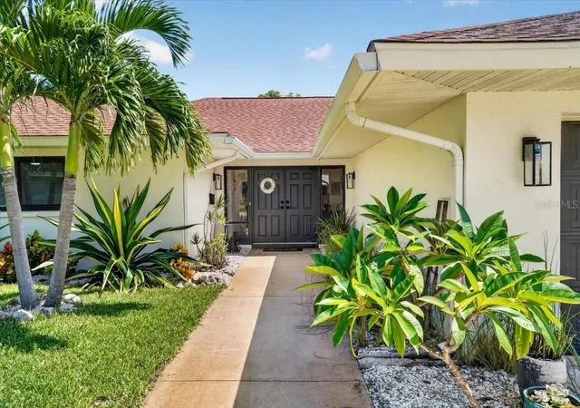 4th image of 7204 13Th Ave W, Bradenton, FL 34209 | MLS# A4702928