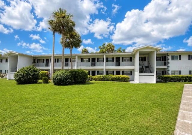 1st image of 105 47th Avenue Dr W #374, Bradenton, FL 34207 | MLS# D6148401
