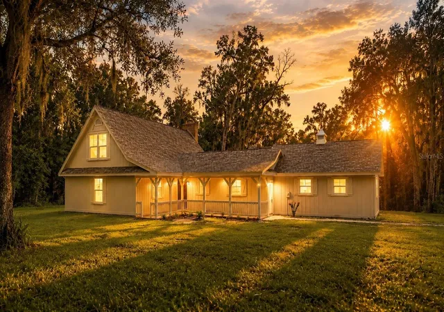2nd image of 3270 Endsley Rd, Brooksville, FL 34604 | MLS# W7888581