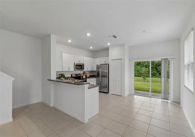 3rd image of 222 Tulip Banded Wy, Ruskin, FL 33570 | MLS# TB8538687