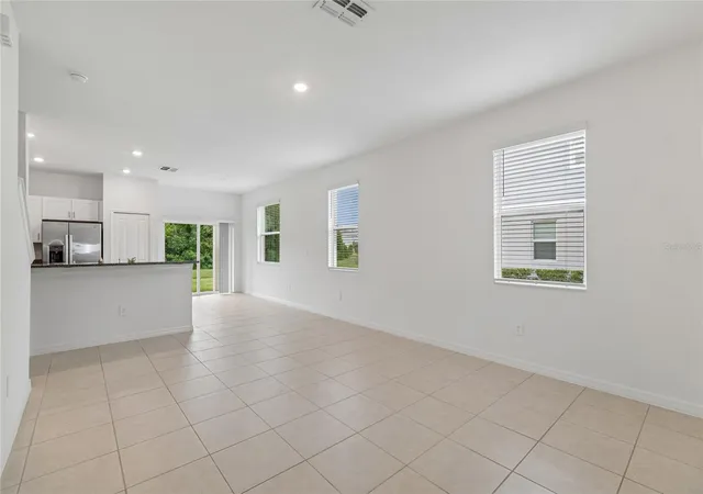 4th image of 222 Tulip Banded Wy, Ruskin, FL 33570 | MLS# TB8538687