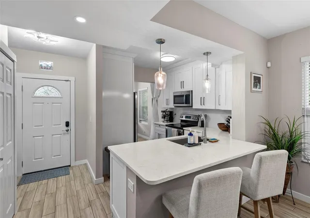 Photo 3 of Condo for sale at 4811 Bayshore Blvd #307, Tampa, FL 33611 | MLS# TB8538691 | Listing updated on 2026-08-18