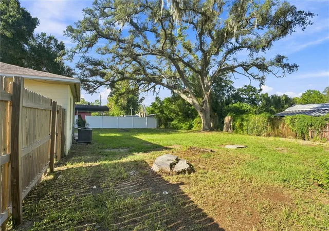Photo 4 of Single Family Residence at 3808 N 54th Street, Tampa, FL 33619 | MLS# TB8538701 | | Sold on 2026-10-09