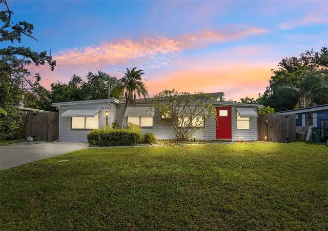 1st image of 10949 105th St, Largo, FL 33773 | MLS# TB8538711