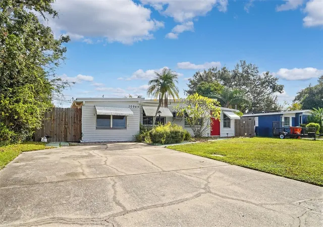 4th image of 10949 105Th St, Largo, FL 33773 | MLS# TB8538711