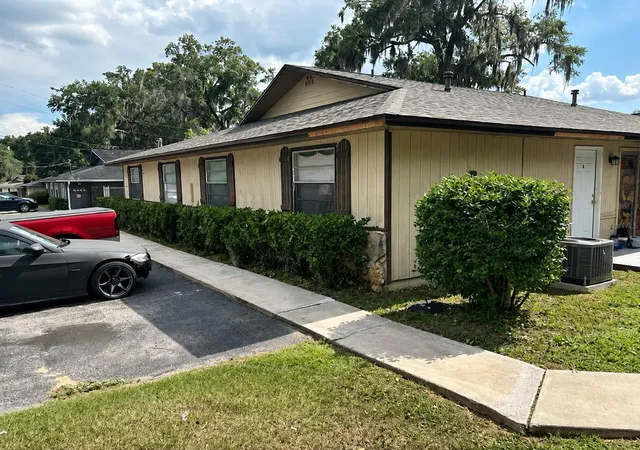 2nd image of 3800 Se 17th Ct, Ocala, FL 34480 | MLS# O6433437