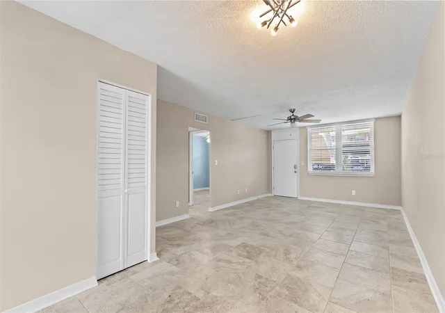 Listing Photo 5 - Condo for sale in building located at 4895 Bay St Ne, ST PETERSBURG, FL 33703 - Unit #102