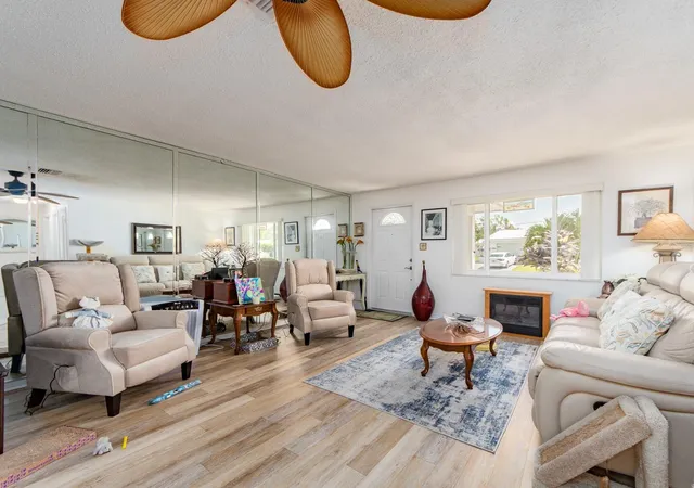 5th image of 14104 89Th Ave, Seminole, FL 33776 | MLS# TB8538726
