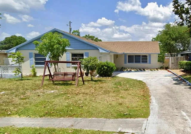 1st image of 2615 Cecile St, Kissimmee, FL 34741 | MLS# O6433443