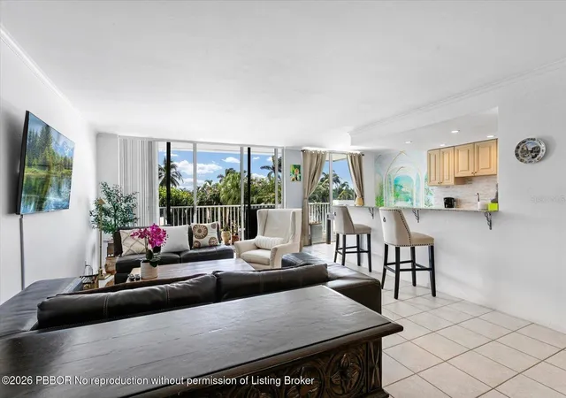 4th image of 2860 S Ocean Blvd #208, Palm Beach, FL 33480 | MLS# TB8538734