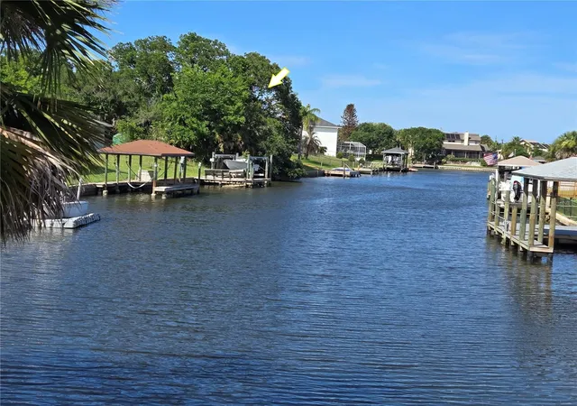 2nd image of 10 Florence Ct, Palm Coast, FL 32137 | MLS# A4702949