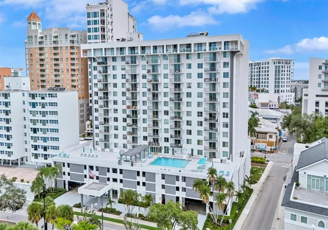 2nd image of 101 S Gulfstream Ave #14D, Sarasota, FL 34236 | MLS# A4702950