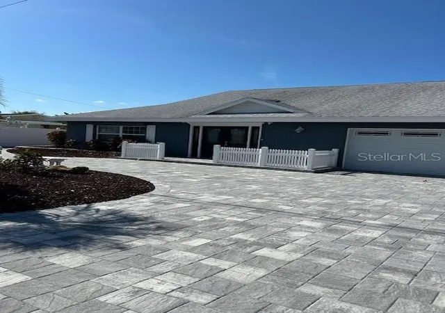 1st image of 9312 Kingston Rd, Bradenton, FL 34210 | MLS# A4702951