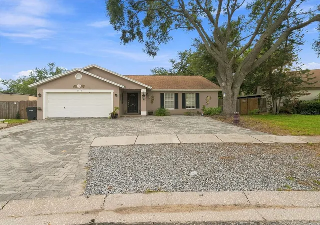 Photo 2 of Single family home for sale at 1018 Peachwood Dr, Brandon, FL 33510 | MLS# TB8538802 | Listing updated on 2026-10-11