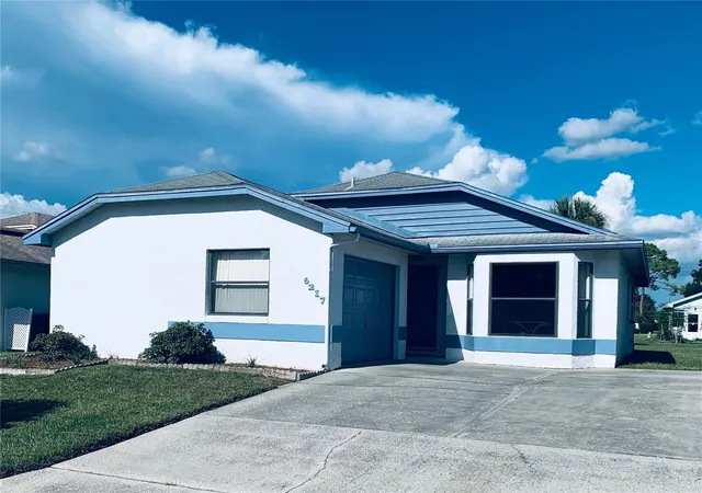 1st image of 6217 Raven Run, Lakeland, FL 33809 | MLS# L4964278