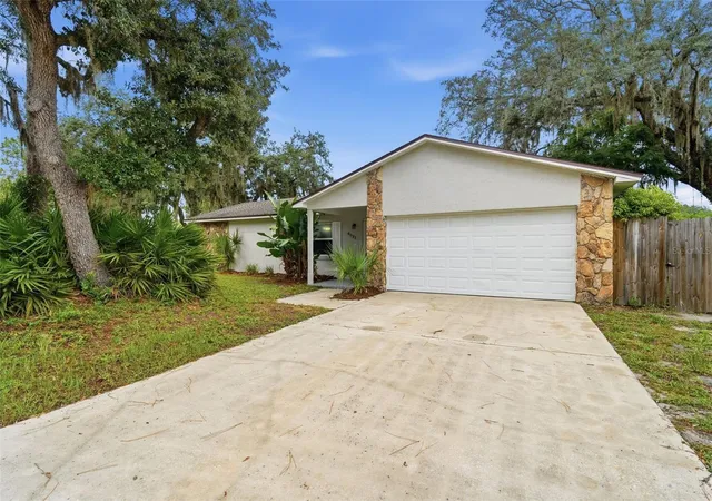 3rd image of 4027 Woodsong Dr, Orlando, FL 32817 | MLS# V4950725