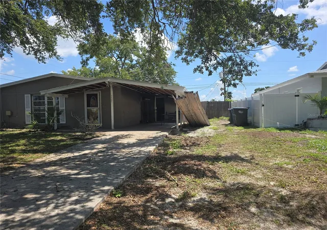 2nd image of 3307 Miami Pl, Bradenton, FL 34207 | MLS# A4702961