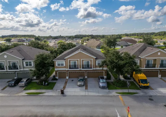 2nd image of 1937 Estancia Cir, KISSIMMEE, FL 34741