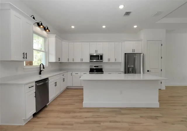 Photo 3 of Single family home for sale at 12886 SW 90 Place, Dunnellon, FL 34432 | MLS# O6433519 | Listing updated on 2026-08-18