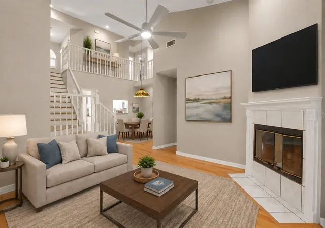 3rd image of 1937 Northfork Cir, Clearwater, FL 33760 | MLS# TB8538820