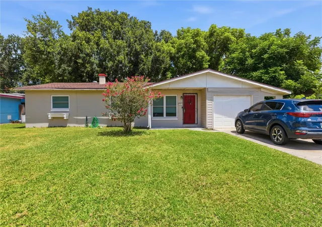 1st image of 4915 Pine Needle Dr, Orlando, FL 32808 | MLS# O6433523