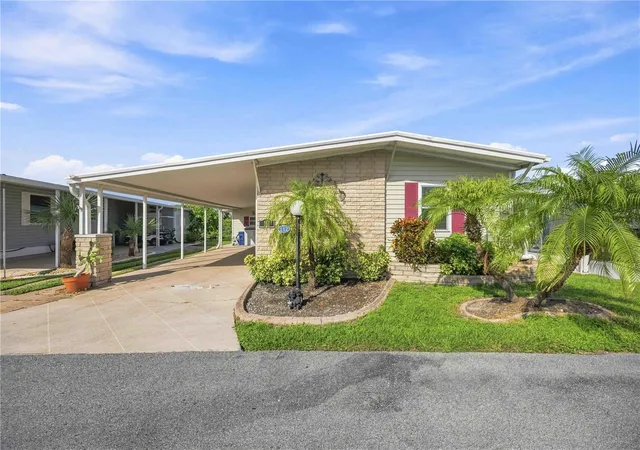 1st image of 112 Island Point Rd, North Port, FL 34287 | MLS# D6148410