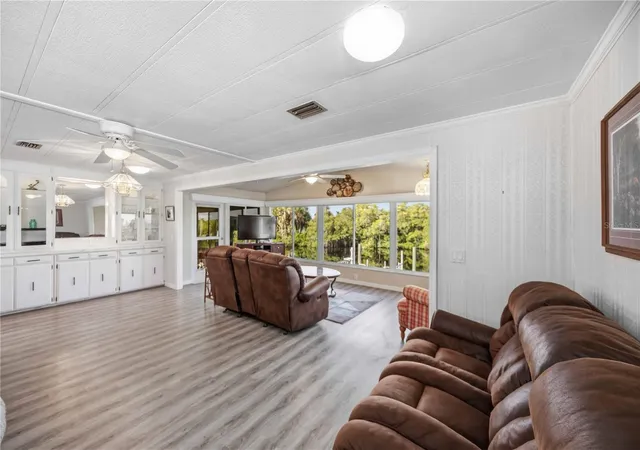 4th image of 112 Island Point Rd, North Port, FL 34287 | MLS# D6148410