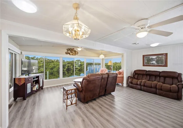5th image of 112 Island Point Rd, North Port, FL 34287 | MLS# D6148410