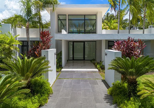 Photo 2 of Single family home for sale at 1 Dorado Beach Ests, Dorado, PR 00646 | MLS# PR9123402 | Listing updated on 2026-08-21