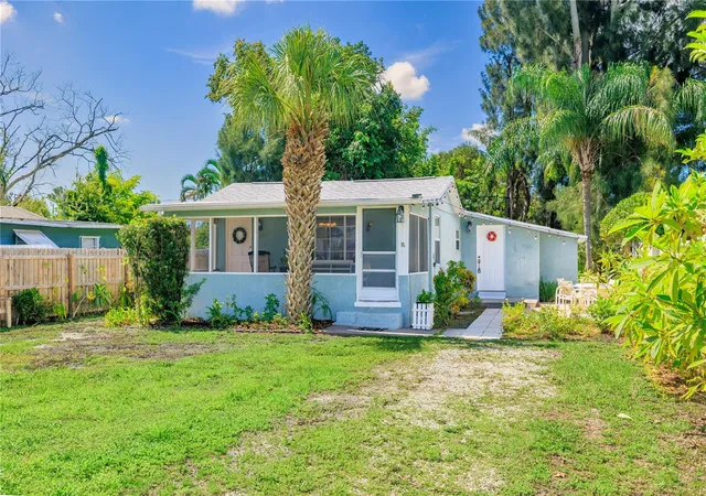 2nd image of 6634 49th Ave N, Saint Petersburg, FL 33709 | MLS# TB8538833