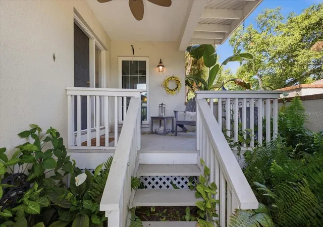 Photo 4 of Townhouse for sale at 5101 S Jules Verne Ct, Tampa, FL 33611 | MLS# TB8538845 | Listing updated on 2026-09-30