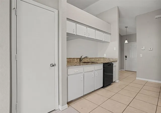 Photo 4 of Single family home for sale at 3735 Imperial Dr, Winter Haven, FL 33880 | MLS# O6433549 | Listing updated on 2026-08-19