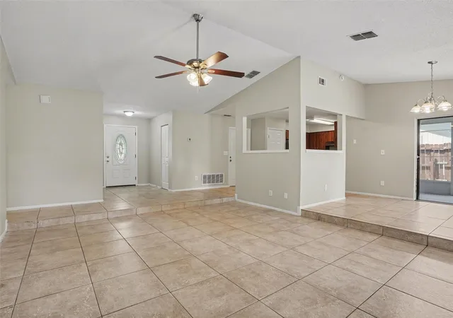 2nd image of 3329 Fox Ridge Dr, Winter Haven, FL 33884 | MLS# O6433550